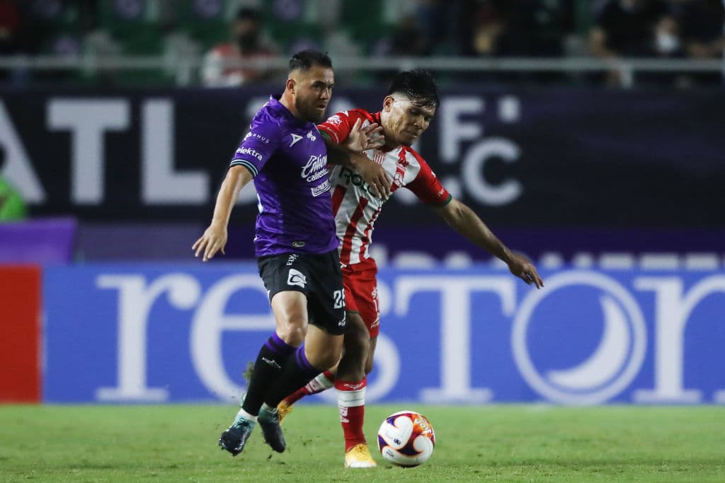 Aristeguieta (28’) y Carlos Vargas (31’) adelantaron a los locales. Juan Delgado (43’) y Zendejas (64’) emparejaron los cartones. A los 71’ apareció Camilo Sanvezzo para convertir por la pena máxima. La J2 del Guard1anes 2021 Mazatlán visitará a los Pumas y Necaxa recibirá al San Luis.