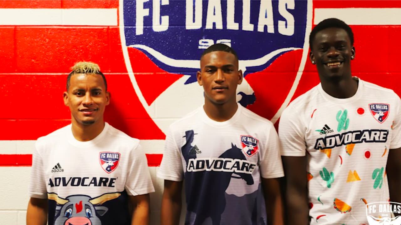 ¡Bienvenidos a la cámara escondida! Jugadores del FC Dallas pasan ‘susto’ por diseño de camisetas