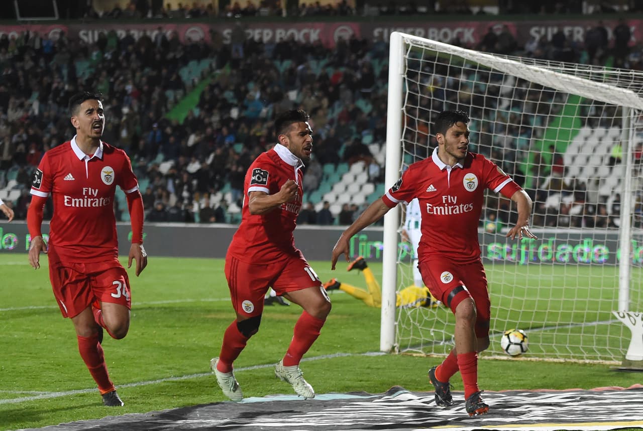 <b>Río Ave, figura en el listado</b>
<br>Río Ave es junto con Braga, el otro club que sufrió cuatro ocasiones un gol del mexicano.