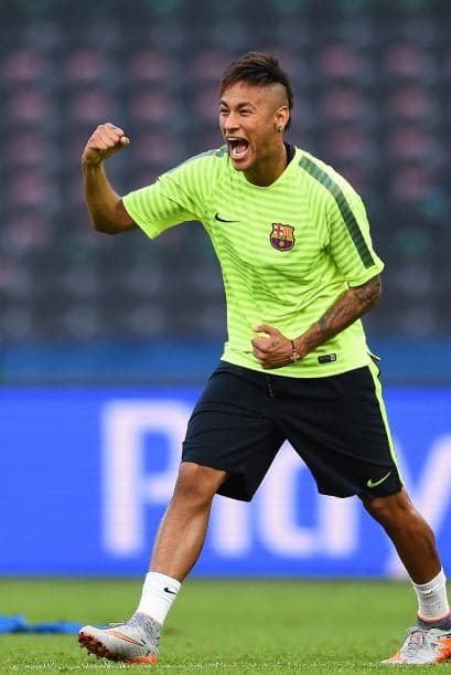 Lo más atractivo de esta final de Berlín será el duelo ofensivo que se vivirá en la cancha del Olympiastation de Berlín y sus extraordinarios protagonistas. El Barcelona tiene quizás al mejor tridente de la historia en ataque y por izquierda aparece el desequilibrio, regates y olfato goleador de Neymar.