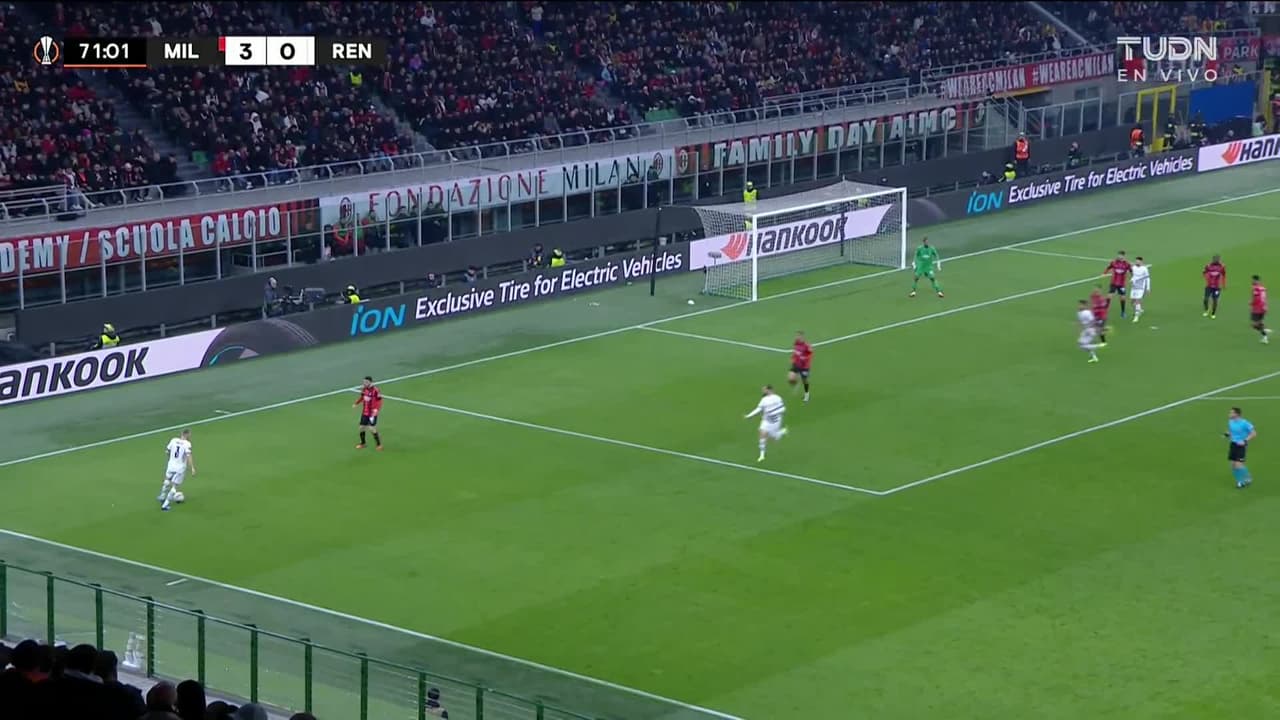 ¡TIRO ATAJADO! disparo por Baptiste Santamaría.