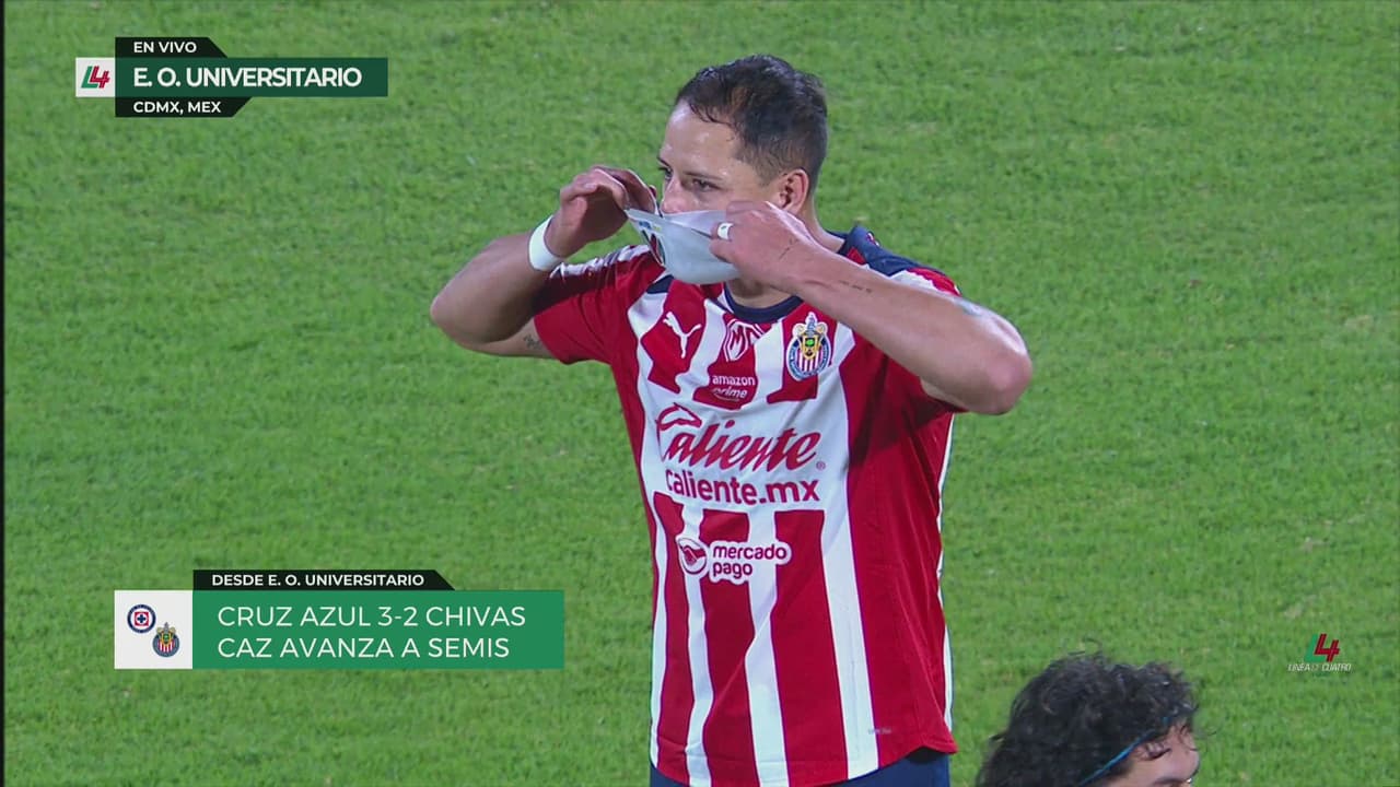 Chicharito pide disculpas y se retira entre lágrimas