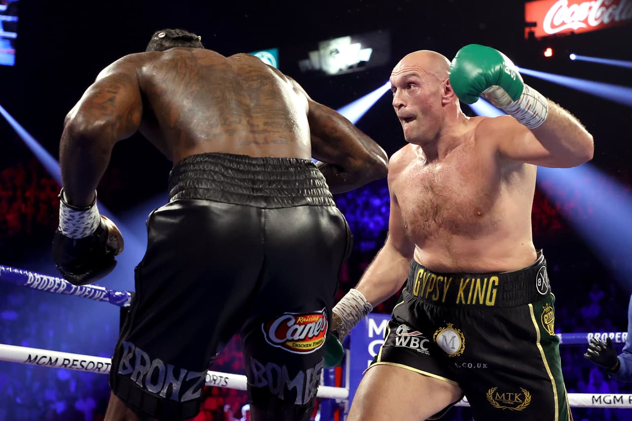 Deontay Wilder decepcionó y poco pudo hacer para retener el título de pesos pesados ante un agresivo Tyson Fury que se proclama como nuevo campeón tras ganar en el séptimo asalto mediante nocaut técnico.
