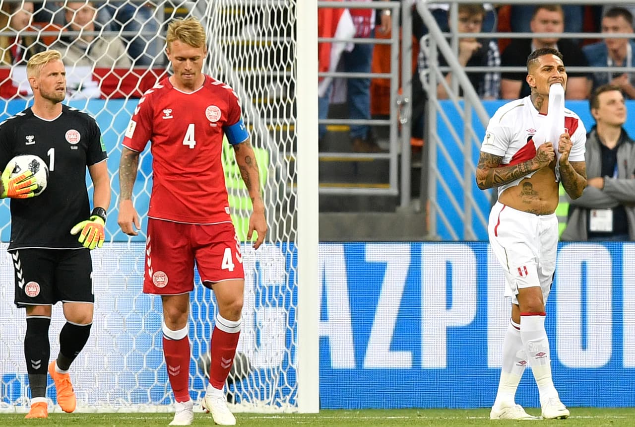 Sin embargo, Schmeichel controló y de entrada se notó la ansiedad del delantero por ser héroe de su equipo.