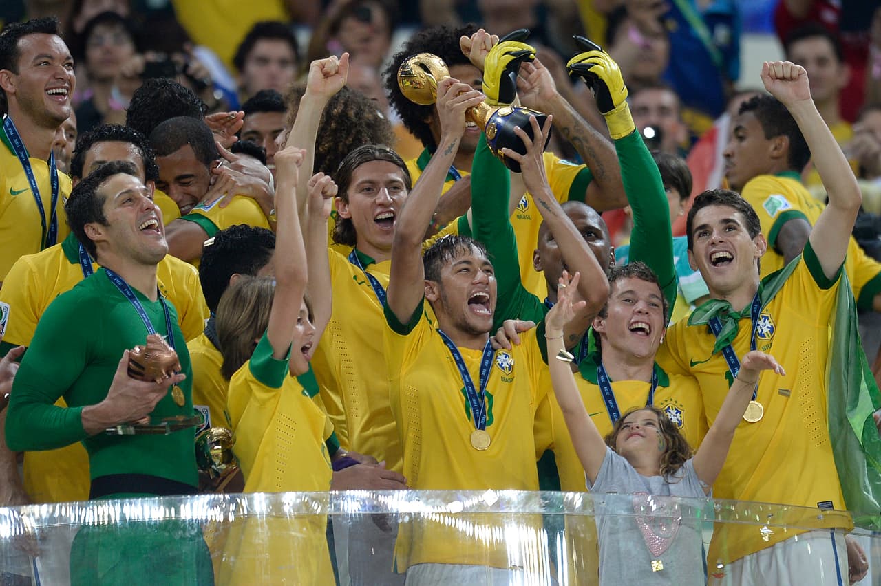 Brasil tiene el récord de más títulos con 4: 1997, 2005, 2009 y 2013. Además fue semifinalista en 1999.