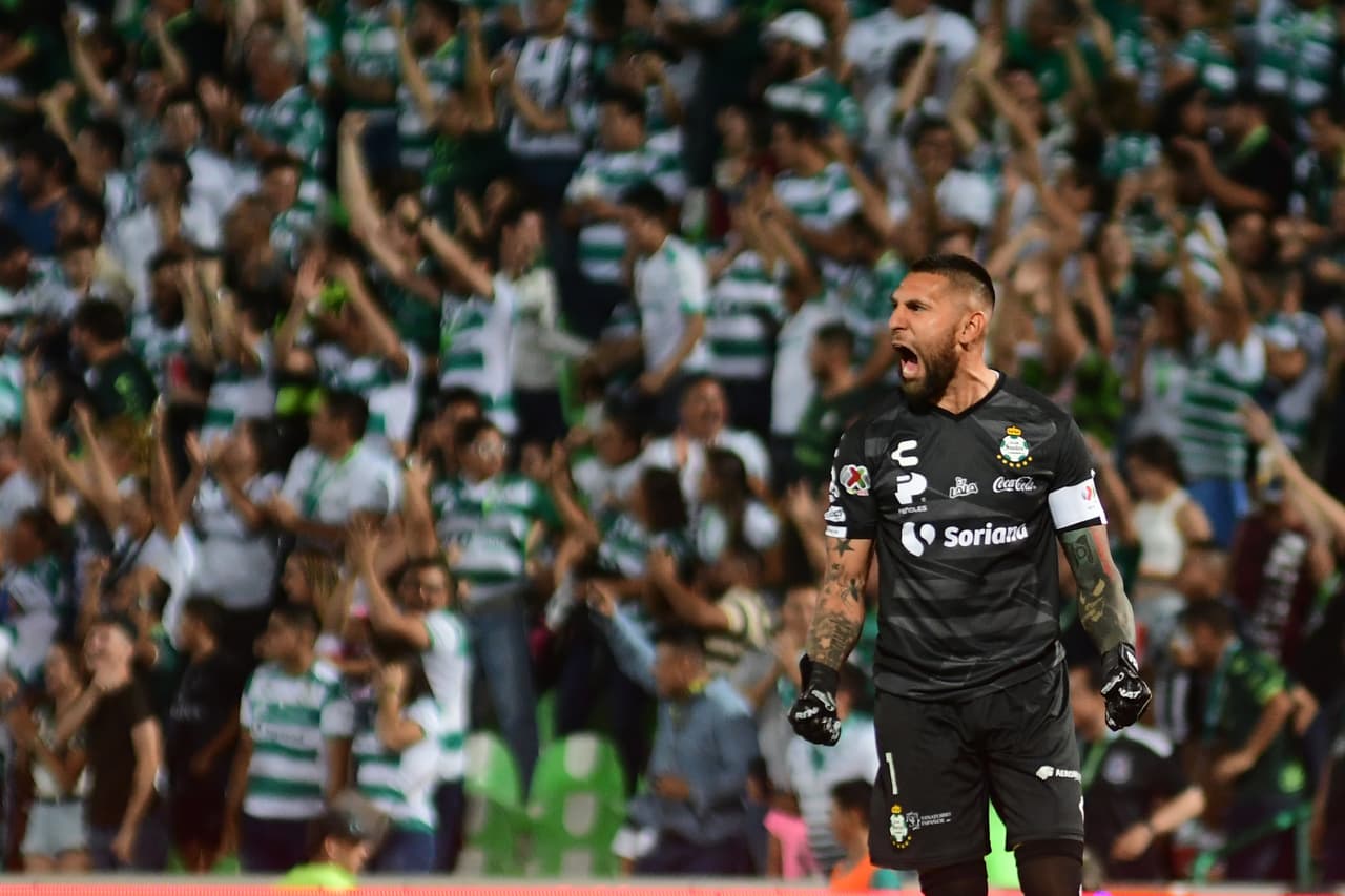 Con la victoria, Santos se pone primero de la tabla general con 15 puntos a espera de lo que haga Gallos Blancos de Querétaro.