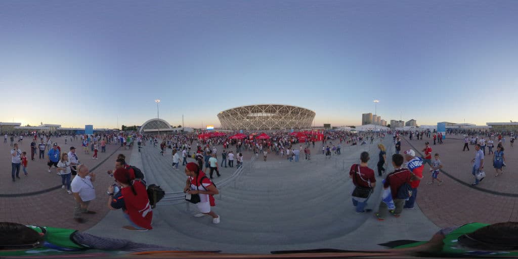 Aficionados tanto tunecinos como ingleses acudiendo al llamado de sus selecciones en el debut mundialista para ambas. No cabe duda que estaban empezando a pasarla muy bien en Volgograd.
