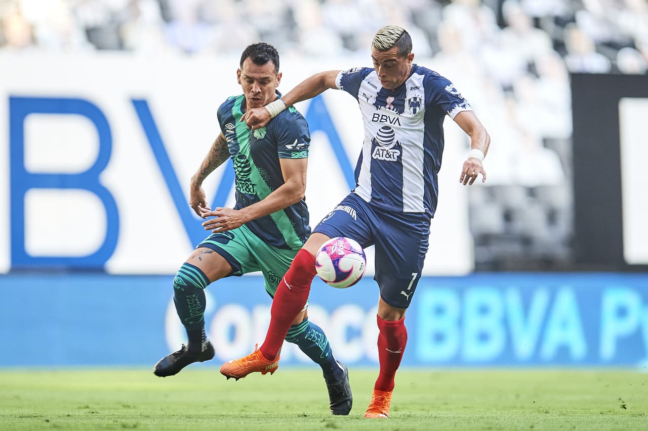 Los Rayados se fueron al ataque desde los primeros instantes del juego.