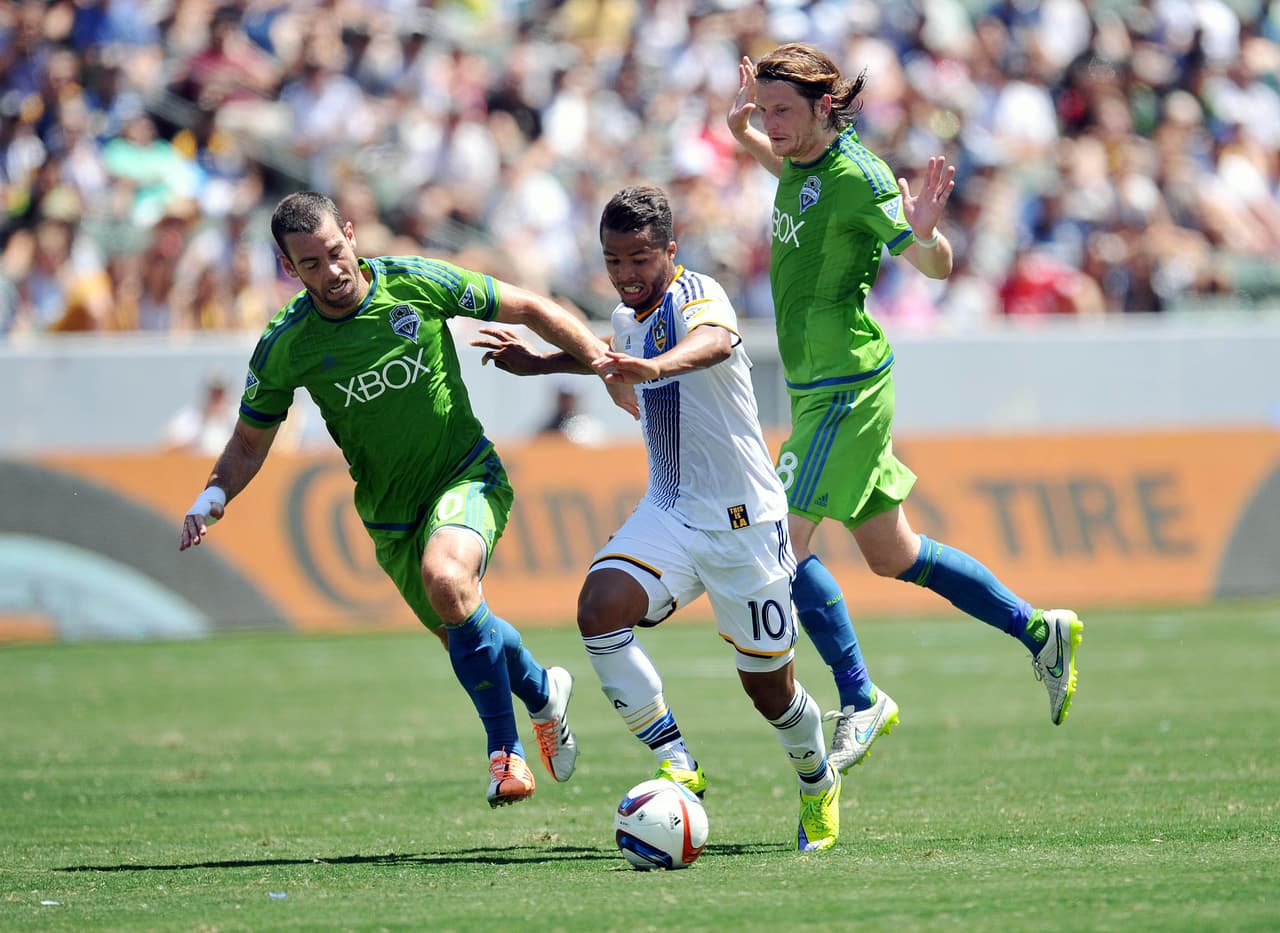 A pesar de recibir un gol tempranero, LA Galaxy supo adueñarse del balón y encontrar espacios para hacer su juego. Gio jugó junto a Robbie Keane en el ataque haciendo un tridente potente junto a Gyasi Zardes.