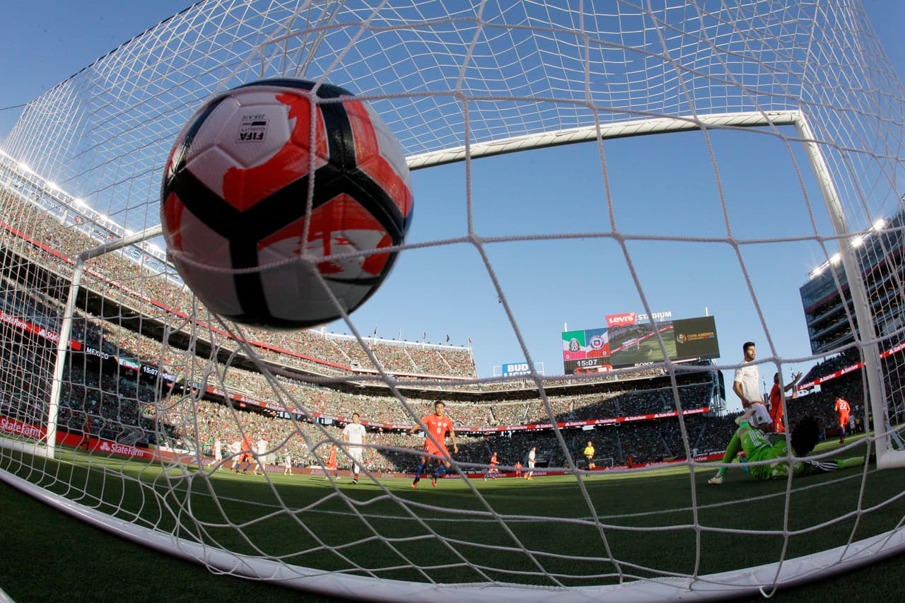 De hecho, fue el estadio en el que el 
<i>Tri </i>cayó por 7-0 ante Chile en los cuartos de final. Un escenario que podría revivir una pesadilla.