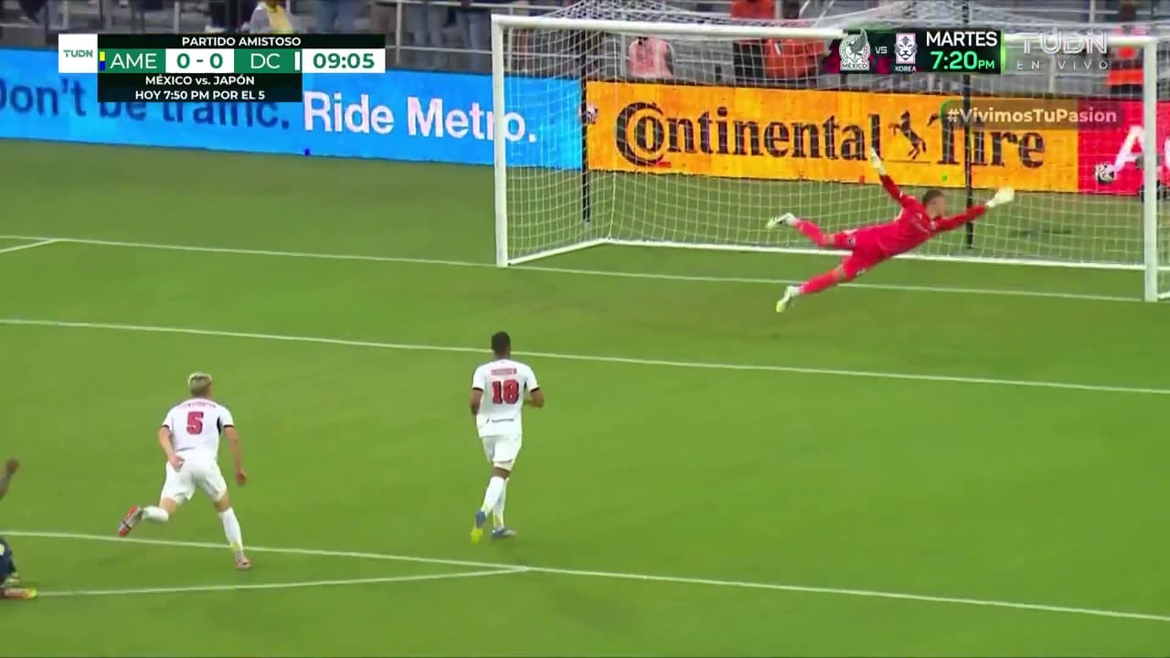 ¡Madre mía lo que juega Maxi! Solo el poste evito un golazo del francés