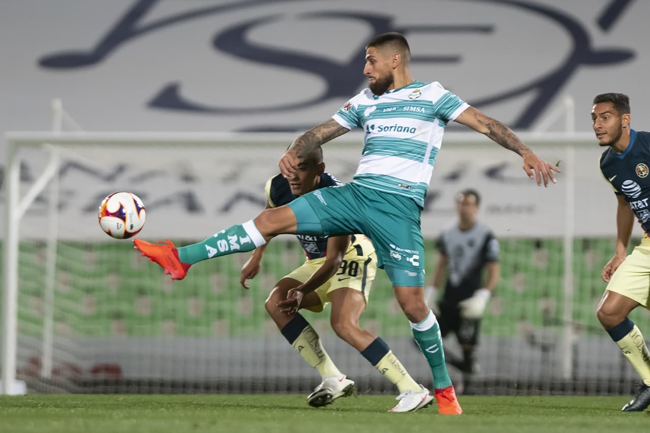 Santos rescató el empate durante los 10 últimos del encuentro ante el América. El primer tanto fue para los azulcremas por parte de Henry Martín al minuto 44, pero fue hasta el minuto 82 cuando Santiago Muñoz logró igualar el marcador durante la J4 del Torneo Guard1anes.