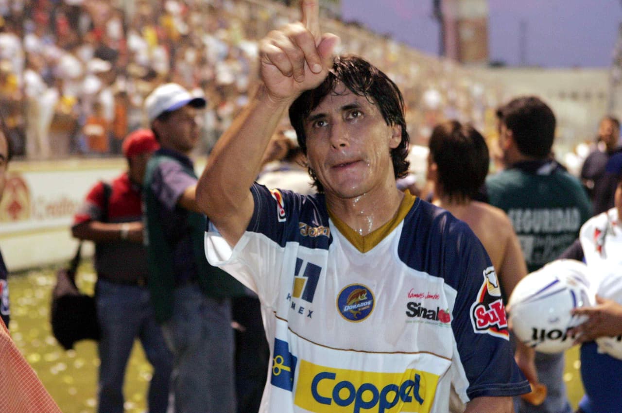 Colgó los botines a los 41 años cuando Dorados descendió en 2006.