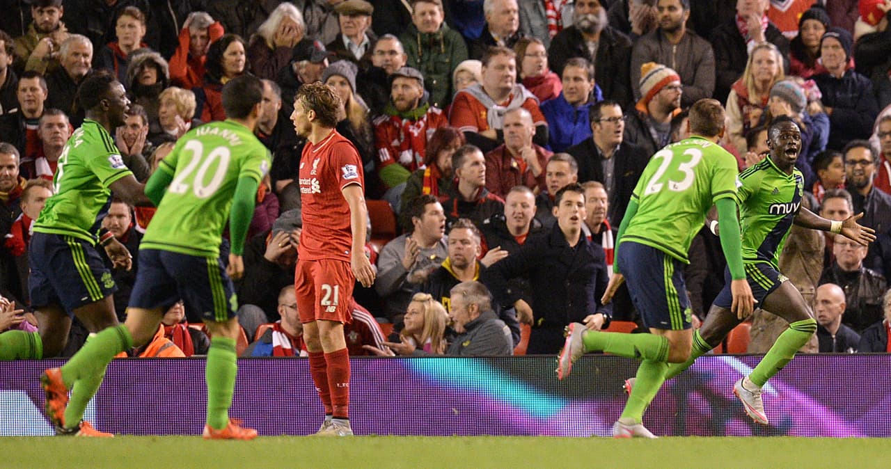 Todo hacia pensar que el Liverpool saldría con los 3 puntos pero Sadio Mane les aplicaría un quita risas a cinco minutos del final.