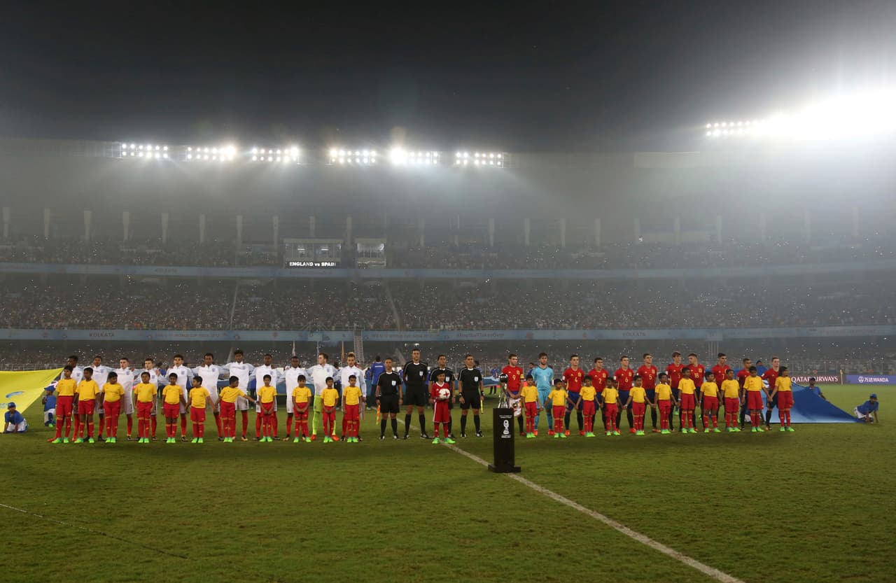 El Salt Lake Stadium de Calcuta tuvo un marco impresionante para un país donde el cricket es el deporte más popular. Así estaban las graderías para vivir la final del Mundial.