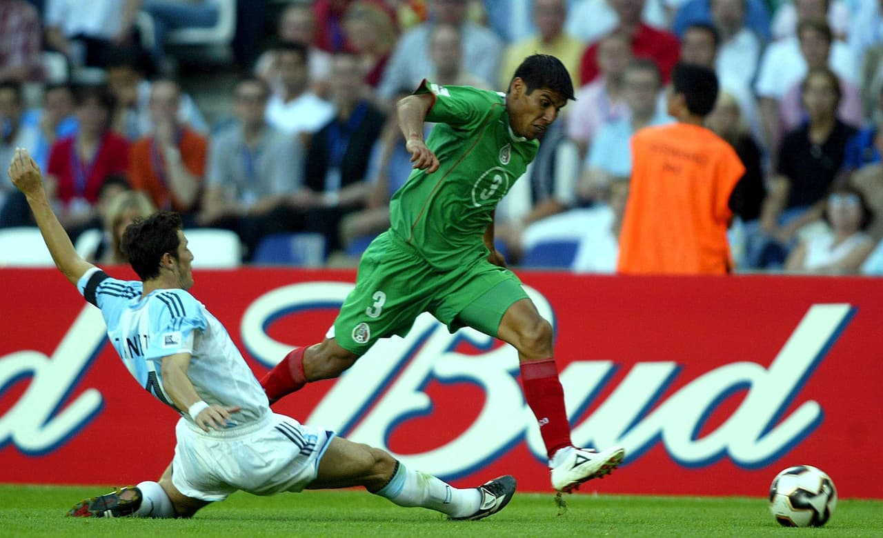 El Tri estuvo colocado en el grupo B junto Brasil, campeón del mundo, Japón, campeón de Asia, y Grecia, campeón de Europa.