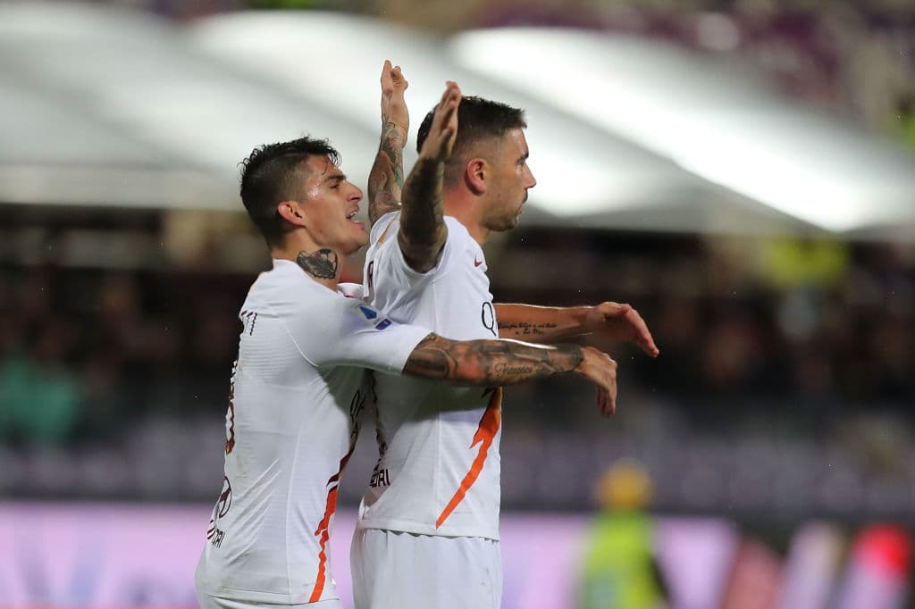 Roma golea a la Fiorentina con goles de E. Dzeko, A. Kolarov, L. Pellegrini y N. Zaniolo llevándose los tres puntos, mientras que la Fiorentina está muy cerca del descenso.