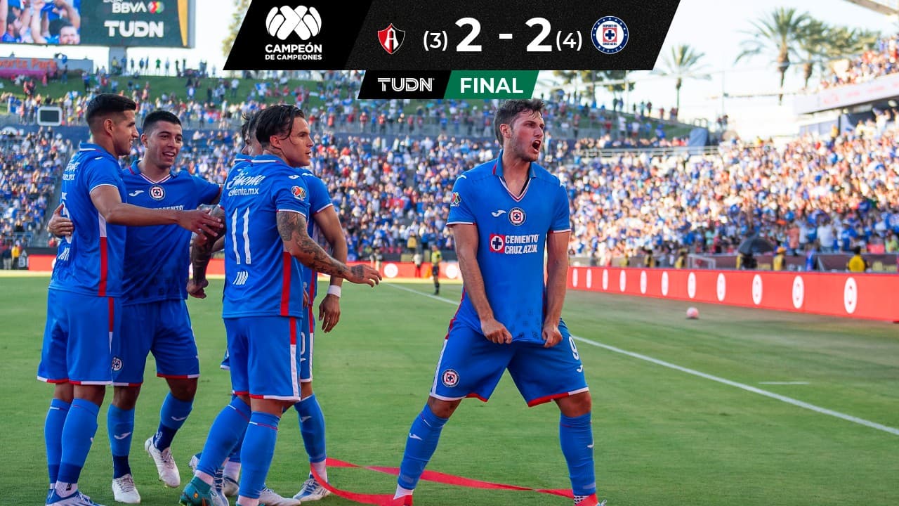 Cruz Azul retiene el título de Supercopa MX tras vencer a los Zorros.