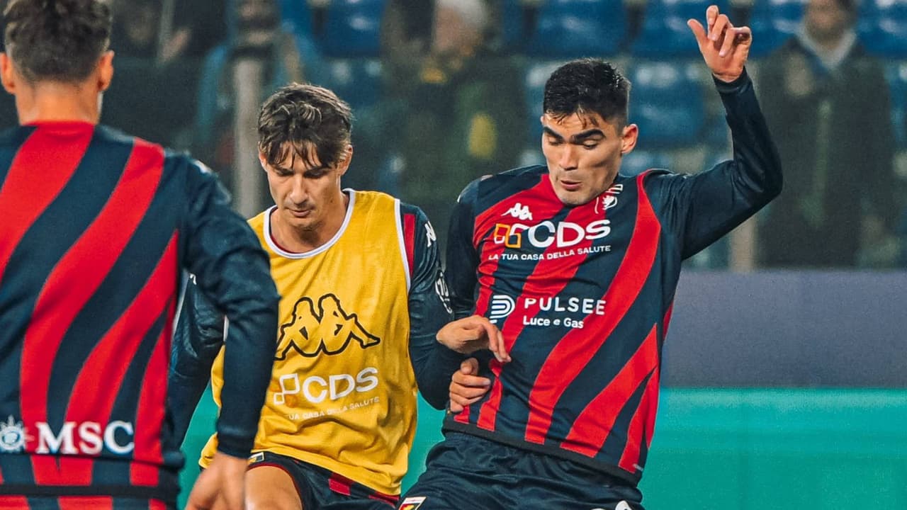 ¿Quién es el nuevo director técnico de Johan Vásquez en Italia?