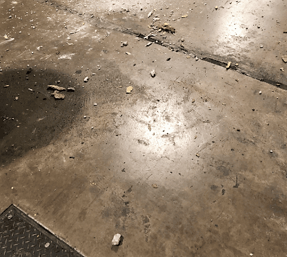 Literalmente se estaba cayendo a pedazos el Superdome en el juego entre Saints y Rams