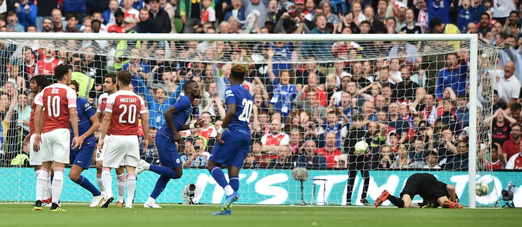 Antonio Ruediger puso, al minuto 5 del primer tiempo, el gol de la apertura para el 1-0 del Chelsea.