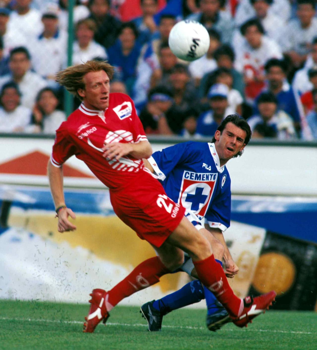 El 'Colorado' Federico Lussenhoff intimidaba a los delanteros del Cruz Azul y de otros equipos.