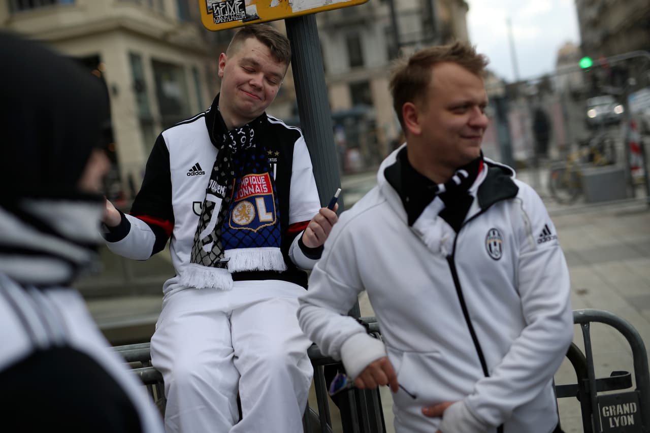Así se vive el color de la Champions League en Lyon.