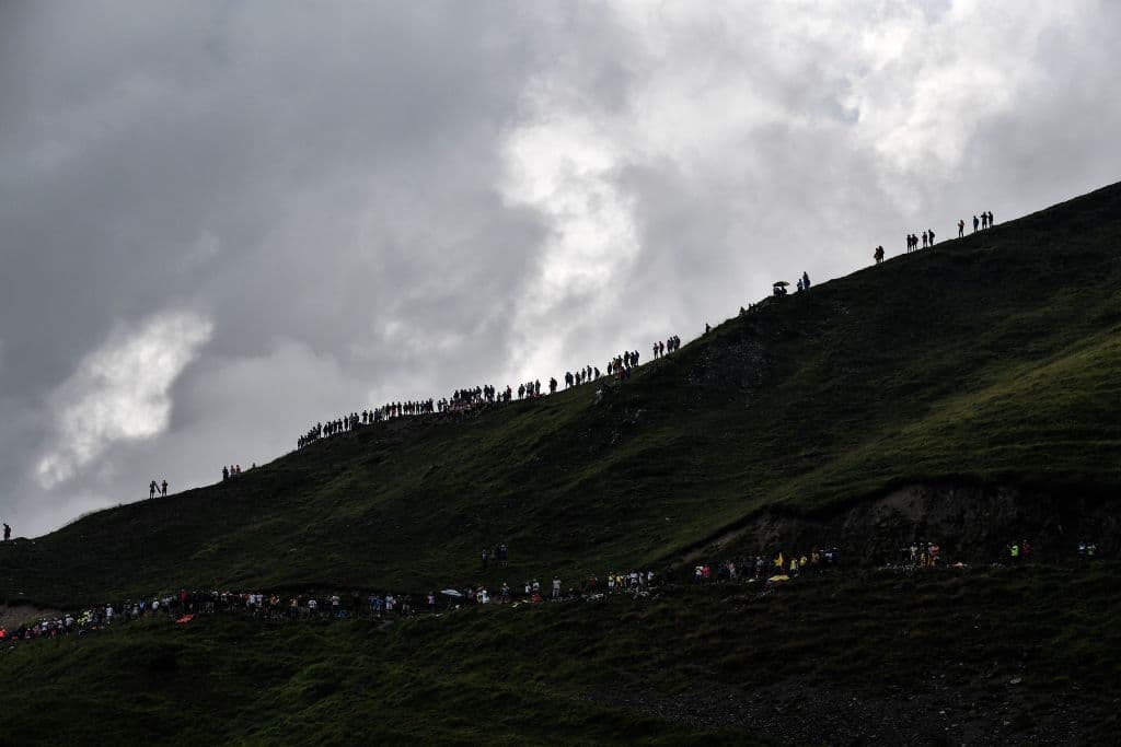 En esta 17ma etapa que partió desde Bagnères-de-Luchon hasta Saint Lary Soulan, se debieron recorrer un total de 65 kilómetros, una cifra corta pero demandante por los empinados ascensos.