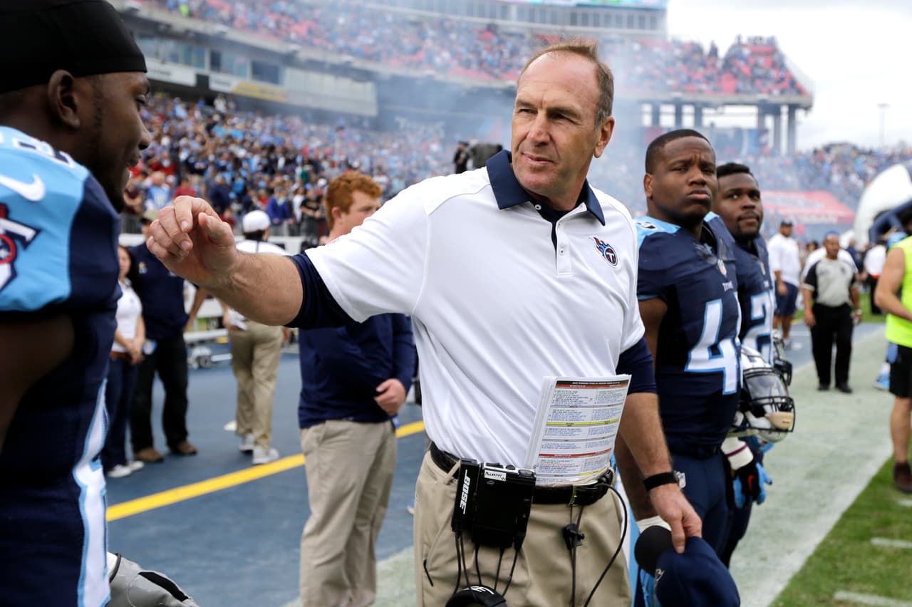 Mike Mularkey (2015) (2 victorias, 7 derrotas).