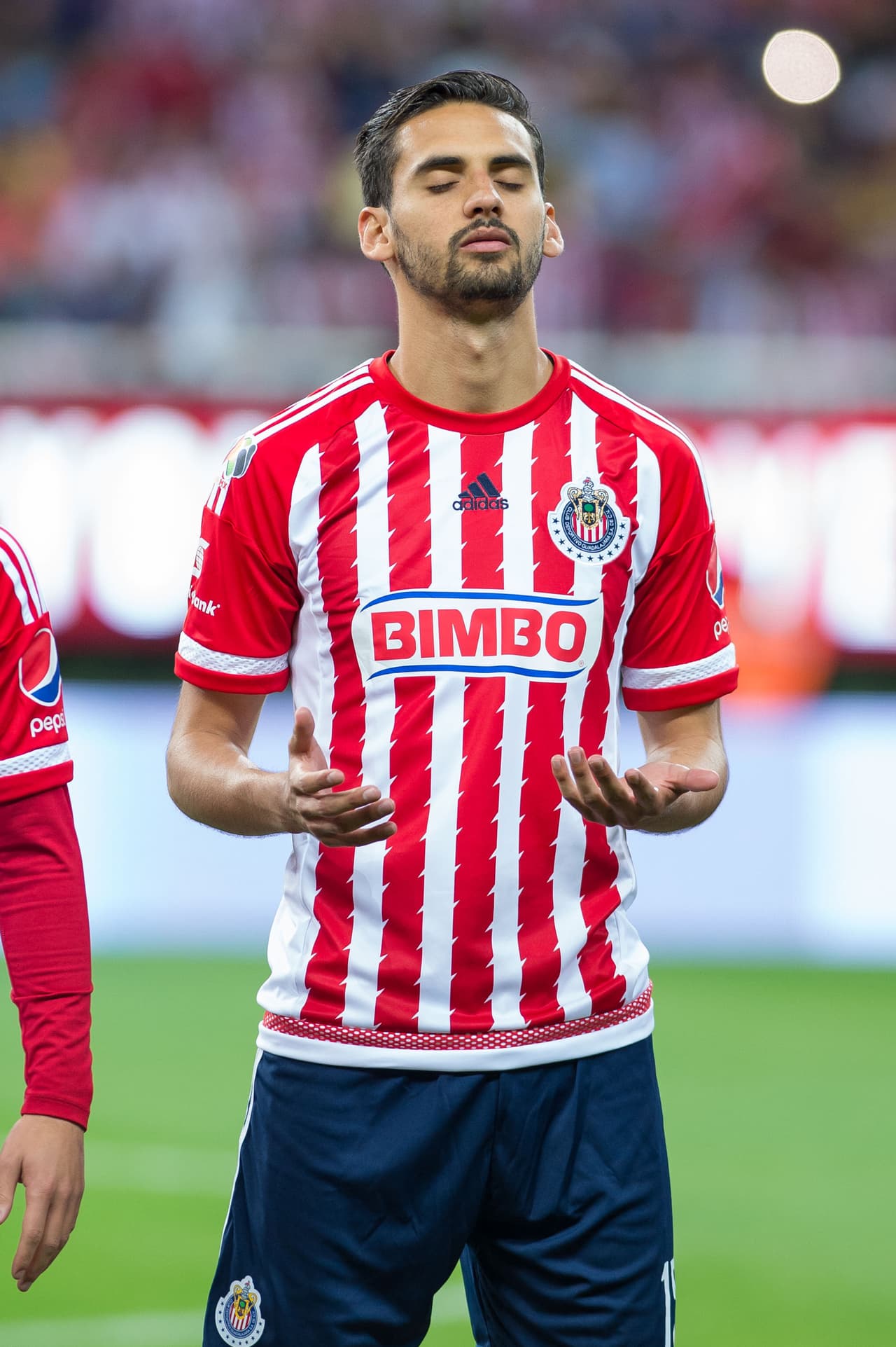 Raúl López, el “Dedos” llega a préstamo al Pachuca para reforzar la lateral de los Tuzos para la siguiente temporada, aunque se ha mencionado que podría ser cedido a Rayados de Monterrey.