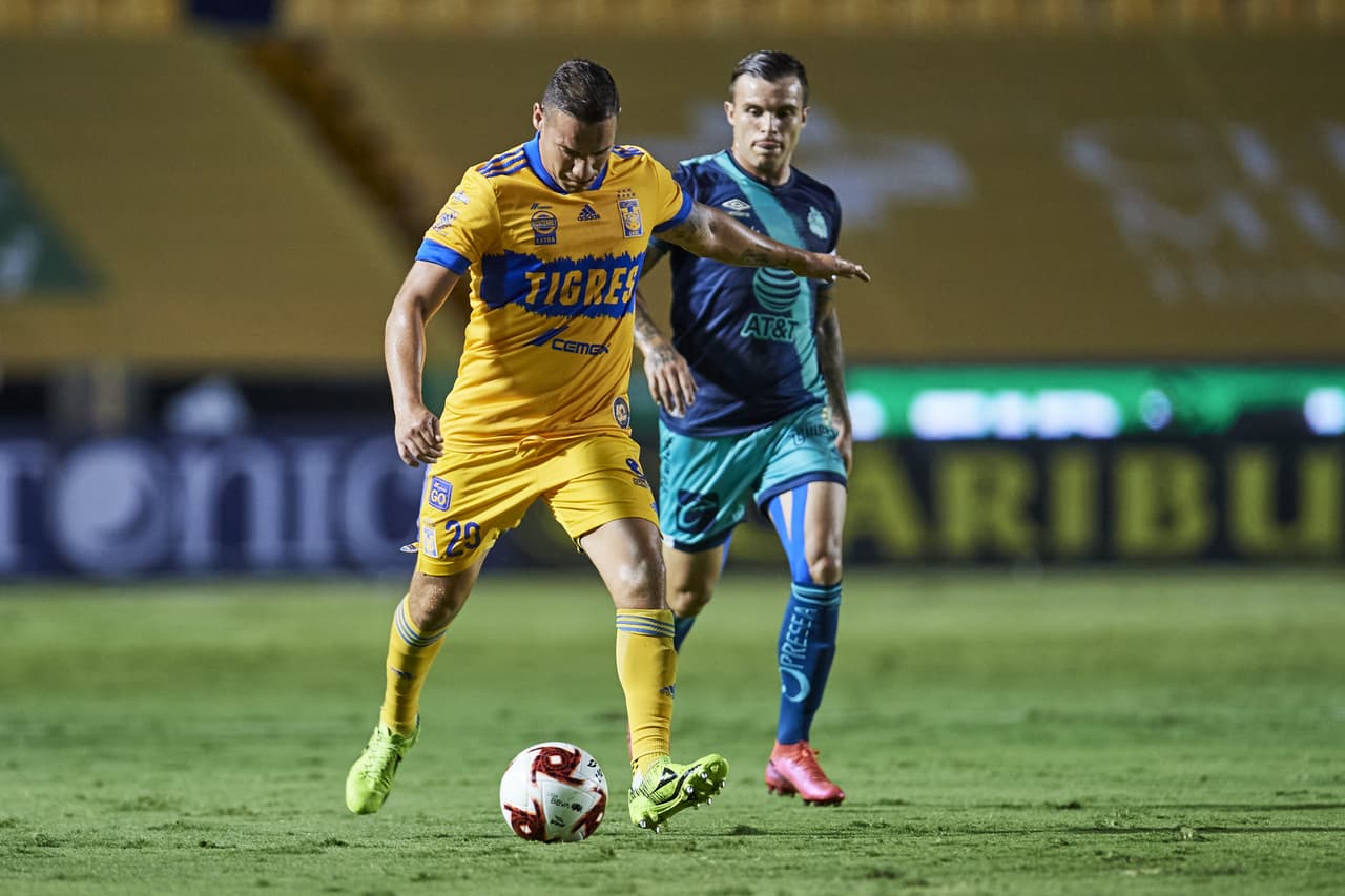 Tigres sentencia el partido en los primeros 10 minutos con goles de André-Pierre Gignac y Eduardo Vargas y al Puebla no le da tiempo de empatar y terminan cayendo 2-1.