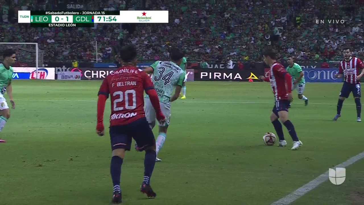 ¡GOOOL! Rubén González anota para Guadalajara.