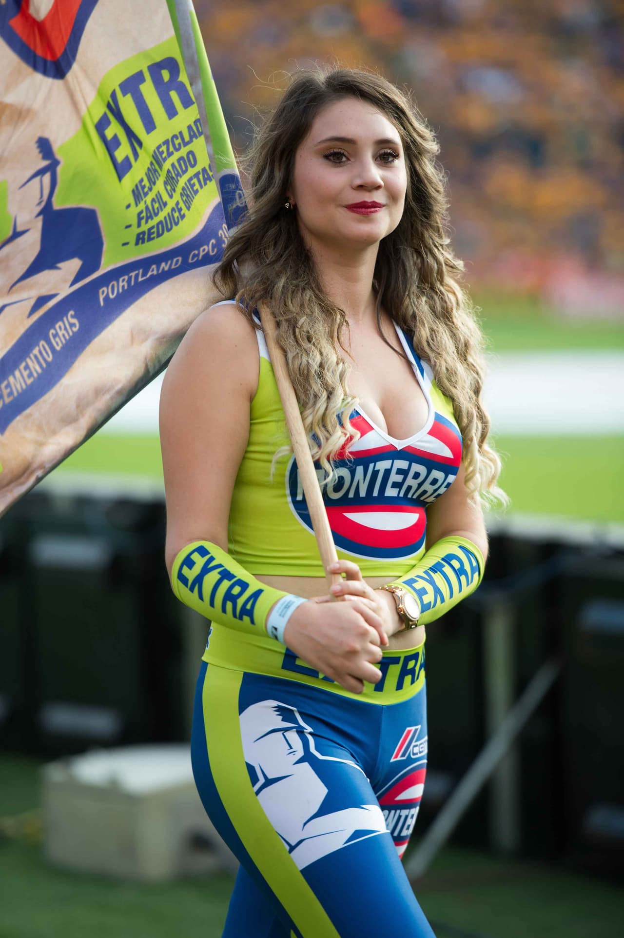 La belleza de las porristas en la fecha 9