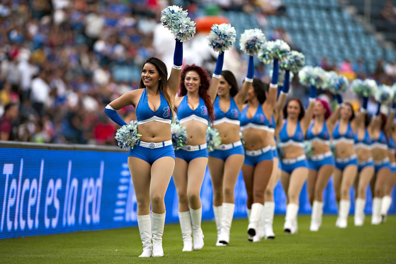 La belleza de las porristas en la fecha 9