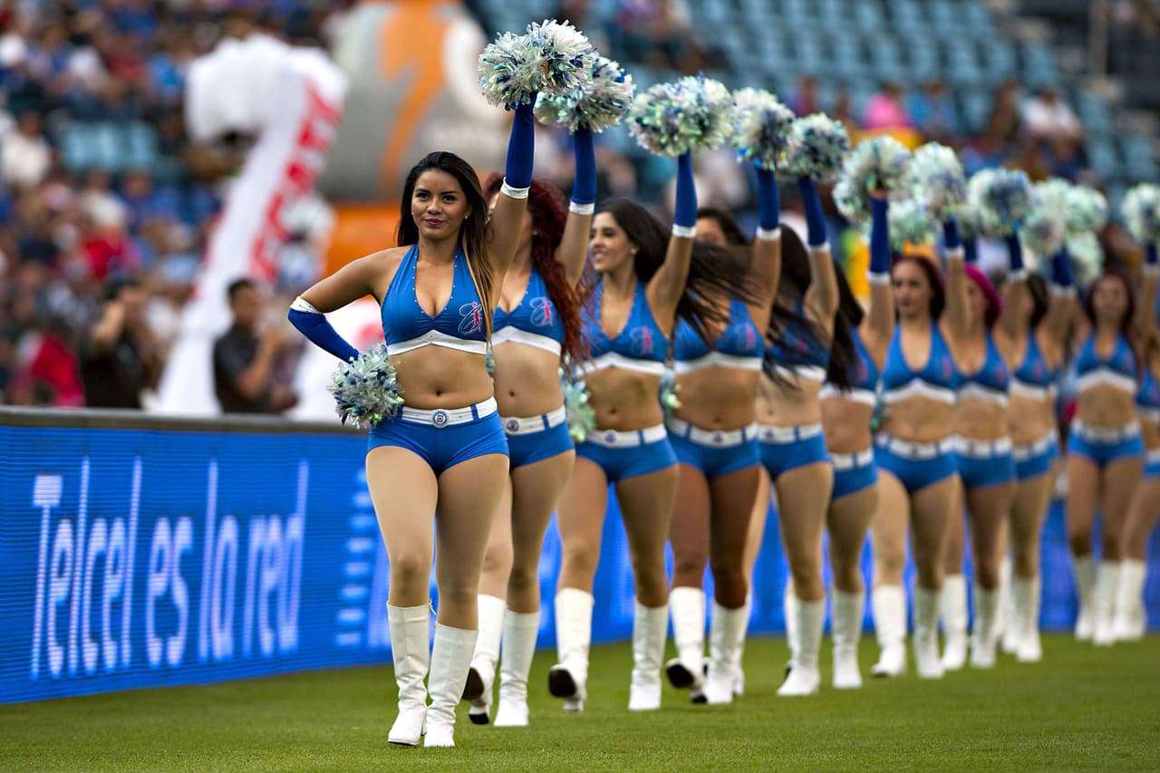 La belleza de las porristas en la fecha 9