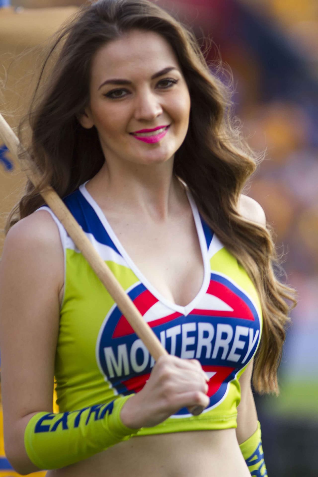 La belleza de las porristas en la fecha 9