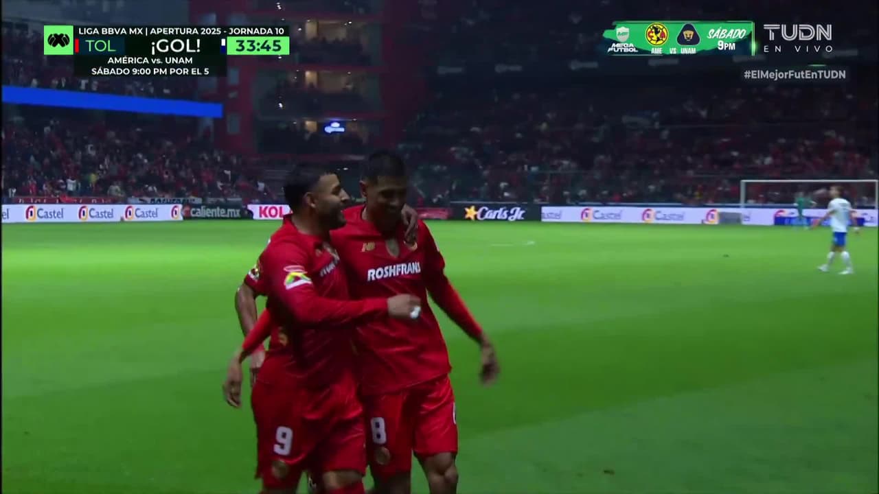 ¡Golazo del Toluca! Castro la prende desde afuera del área y cuelga el 3-1