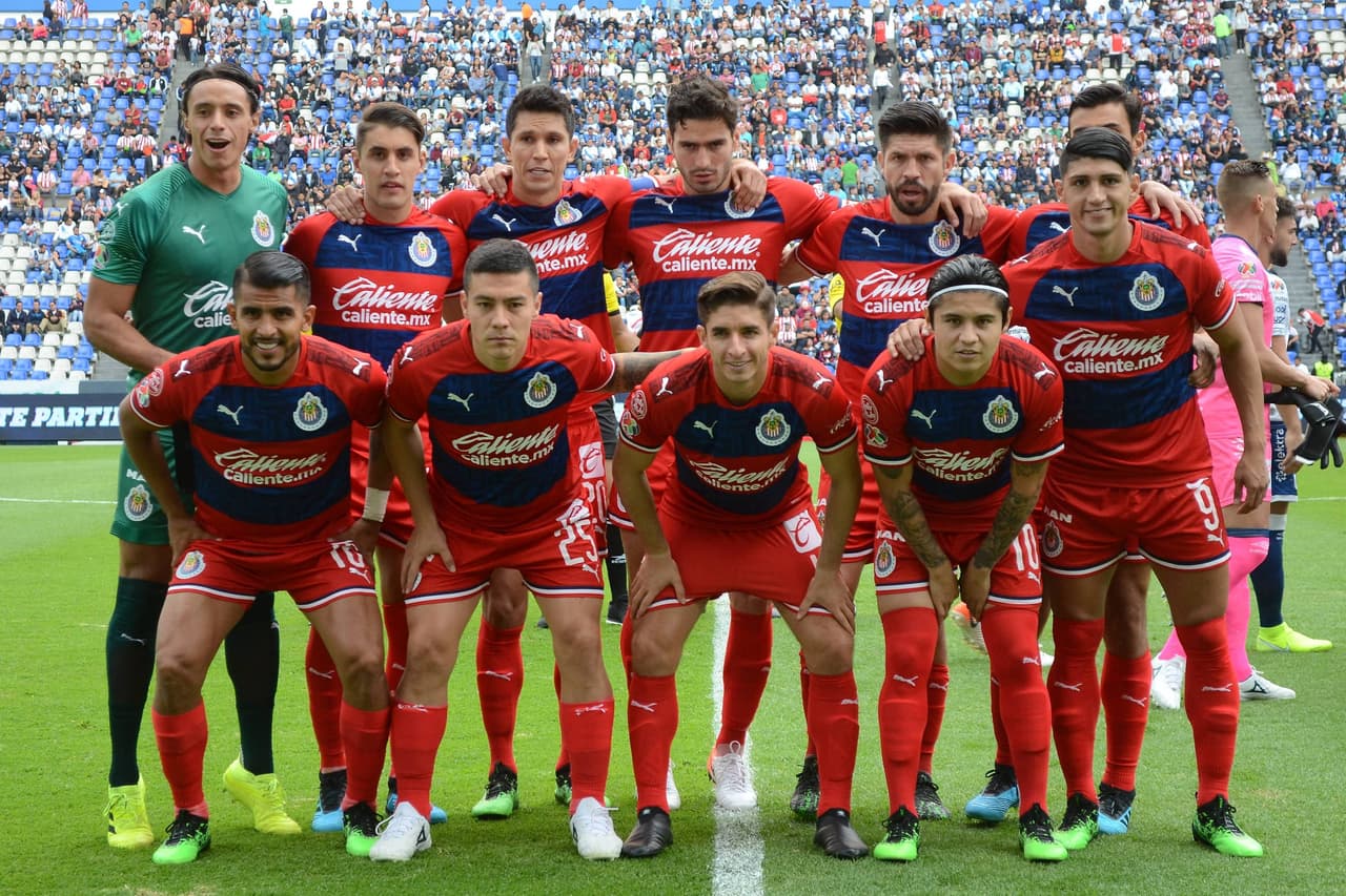 El once titular de Chivas en el encuentro ante el Puebla por la jornada 3 de la Liga MX.