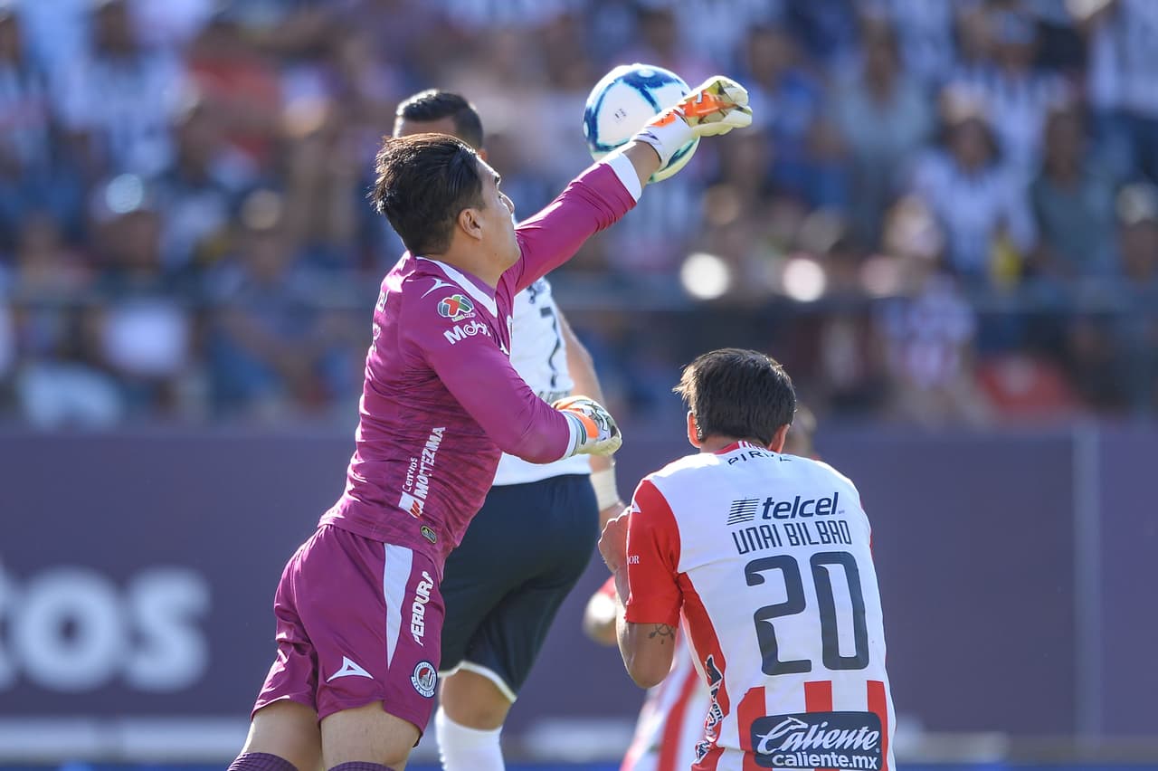 Carlos Rodríguez aguantó los embates de Rayados