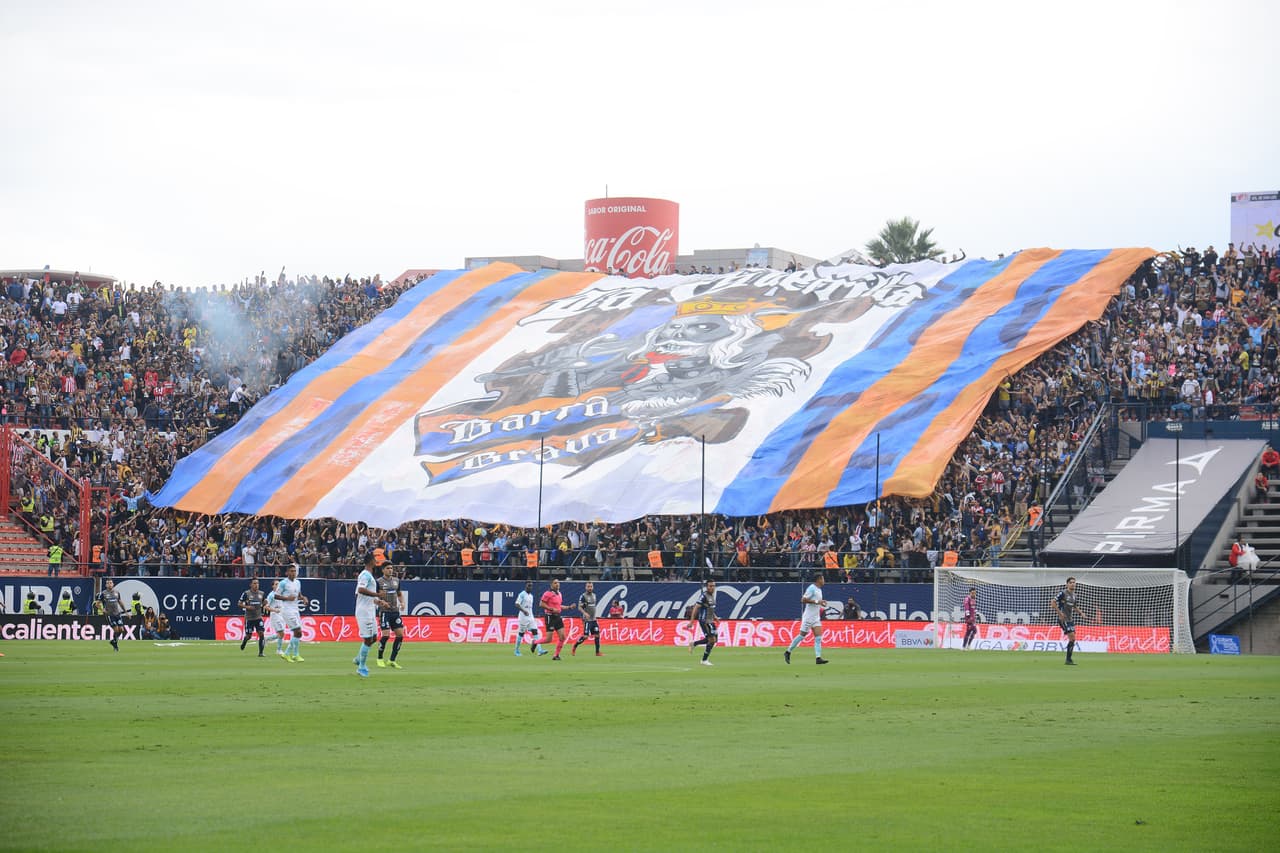 San Luis 0-2 Querétaro. Pereira y Romo marcaron los goles de Gallos.