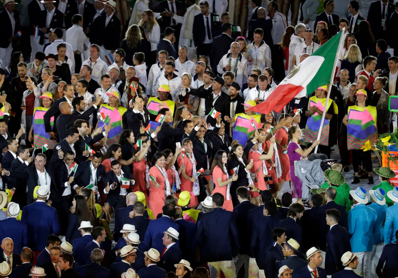 El siempre bullicioso equipo mexicano no podía dejar de serlo en una cita tan importante.