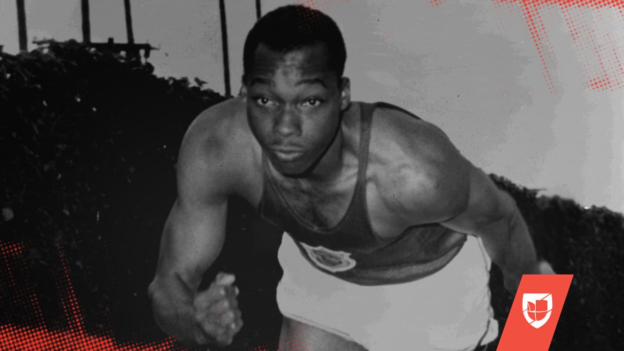 Jim Hines llegó a jugar en la NFL.