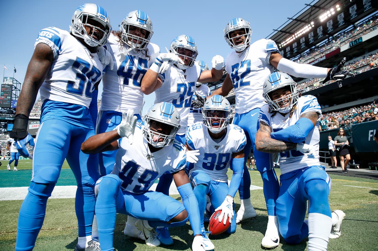 <b>Detroit Lions 27-24 Philadelphia Eagles.</b> Jamal Agnew, Dee Virgin, Nick Bawden, C.J. Moore, Miles Killebrew, Logan Thomas y Mike Ford celebran el touchdown de Agnew en el primer cuarto.