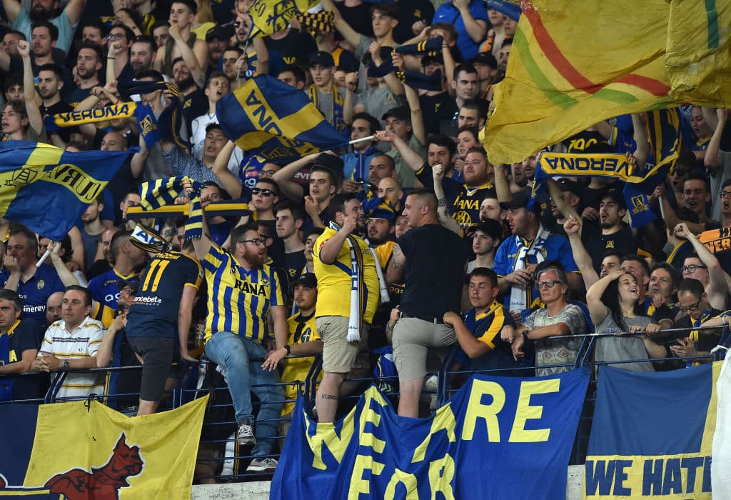 Sin embargo, Mattia Zaccagni llevó al Verona de regreso a la contienda en la primera mitad y Samuel Di Carmine aumentó la ventaja de su equipo a los 69 minutos, poco después de que el mediocampista de Citadella Luca Parodi fuera expulsado por recibir una segunda amonestación.