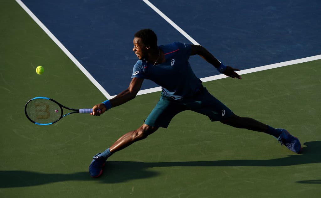 El francés Gael Monfils tuvo que utilizar cuatro sets para deshacerse del argentino Facundo Bagnis, a quien derrotó por parciales de 7-6, 3-6, 6-0 y 6-0.
