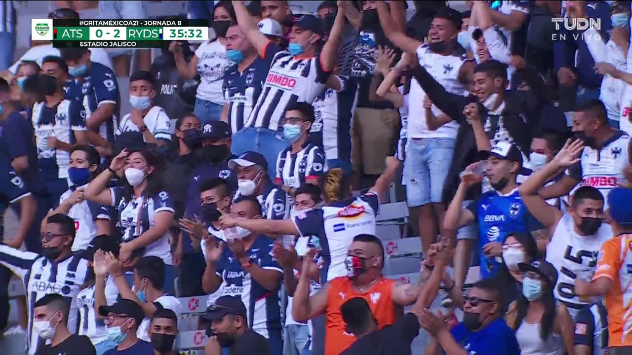 ¡GOL!  anota para Monterrey. Arturo González