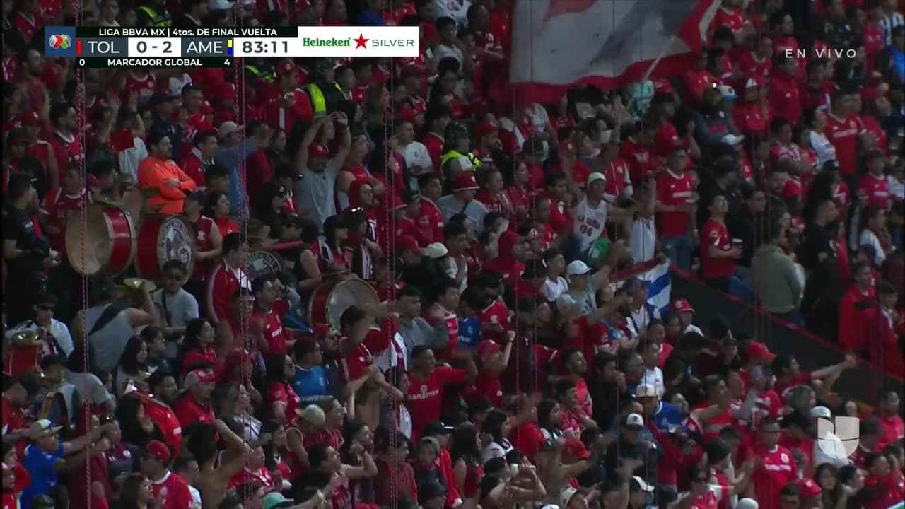 ¡Tarjeta Roja! Federico Pereira recibe la segunda amarilla y se va del juego.