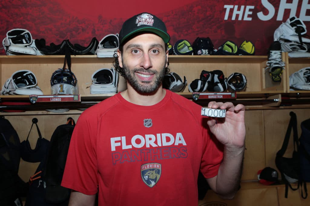 A los 39 años, se dispone a jugar un año más con su actual equipo, los Florida Panthers. Es uno de los tres porteros en la historia de la NHL con mil o más juegos disputados.