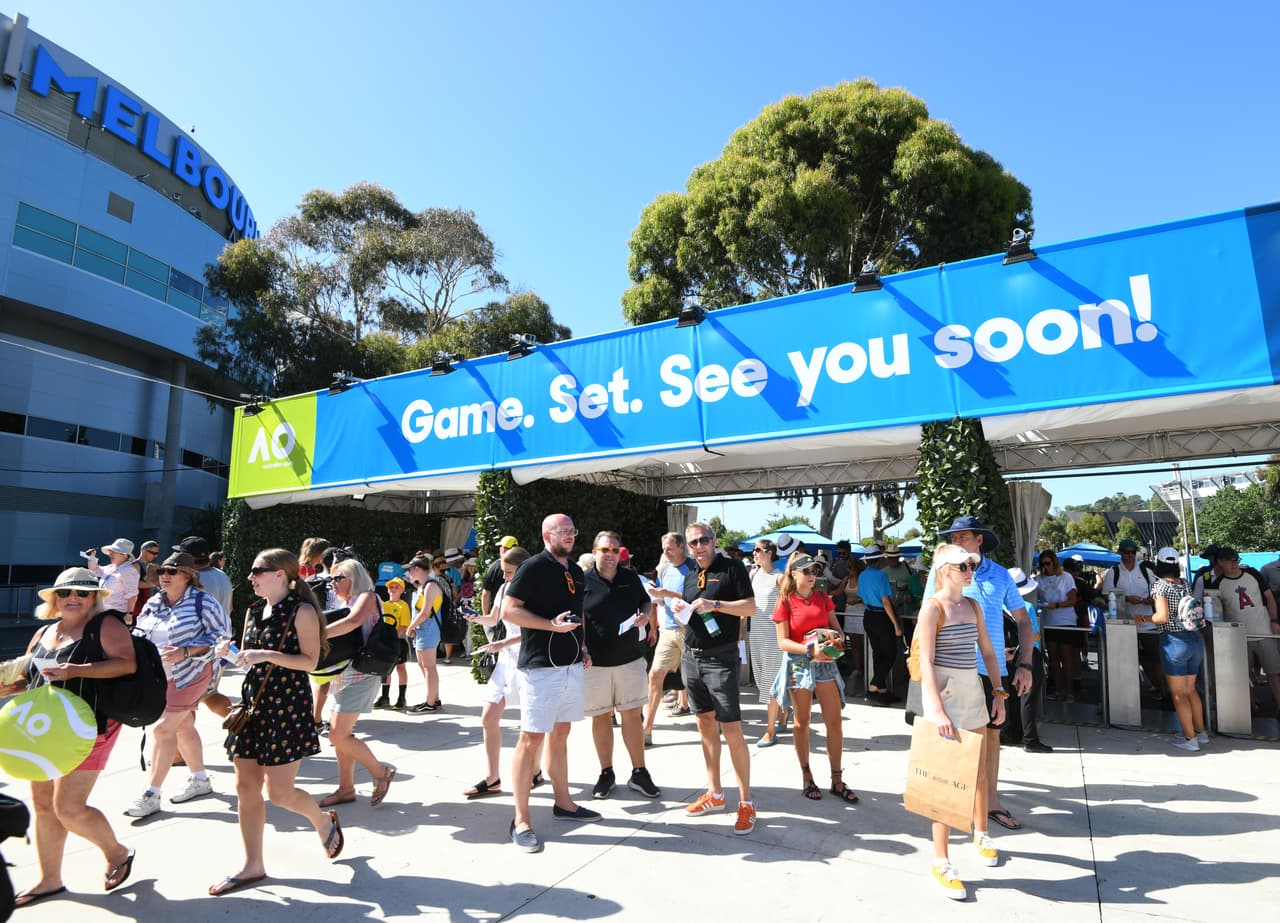 La fiesta del Abierto de Australia en 2019 se vive en medio de asistencia masiva en Melbourne y conciertos de artistas como Gretta Ray y Dean Lewis para darle un color distinto al primer Grand Slam de tenis del año.