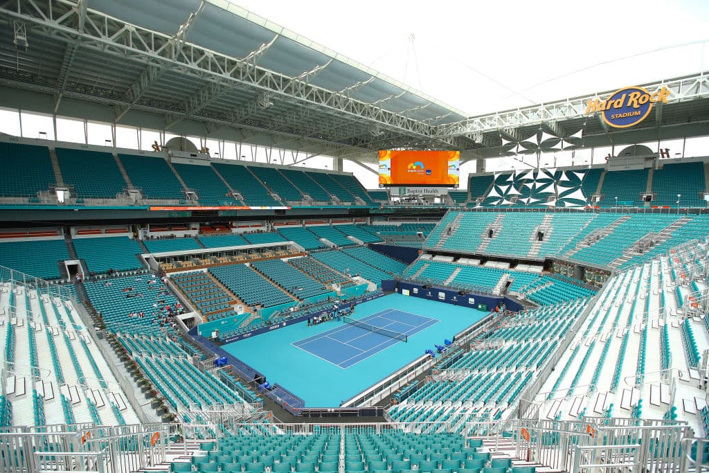 Este es el aspecto que tiene la nueva cancha central para el Miami Open, el Hard Rock Stadium, la casa de los Miami Dolphin de la NFL y donde no pudo acudir Del Potro a deleitar a los aficionados.